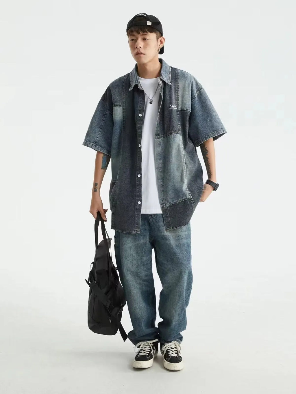 Blue Japanese-style retro denim shirt with washed stitching in loose cardigan cut for men