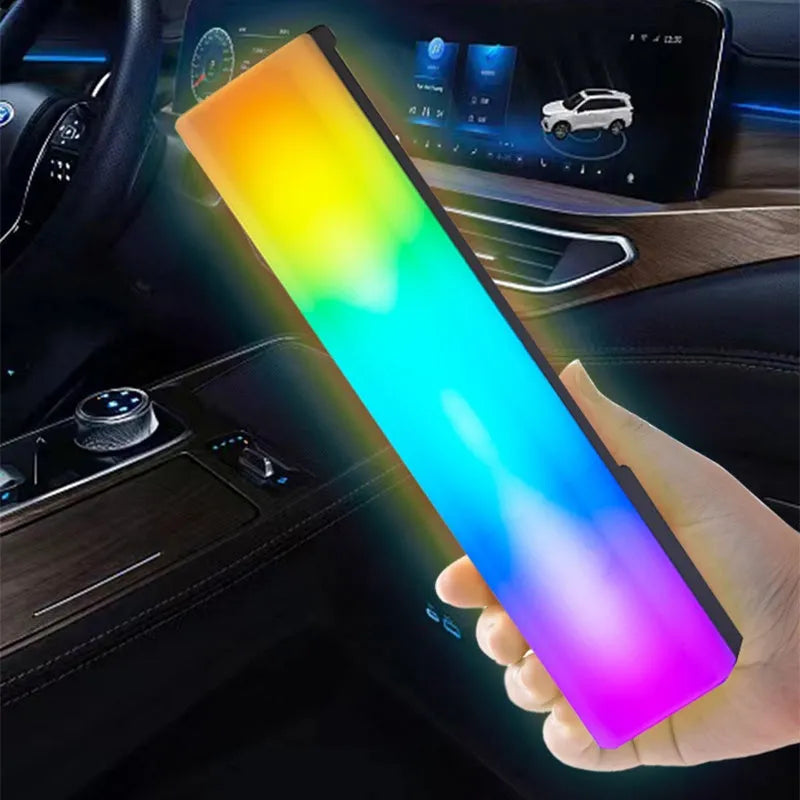 3D RGB tabletop lamp with voice-activated rhythm lighting in black or white shell, 5.2x4.5x24.5cm dimensions