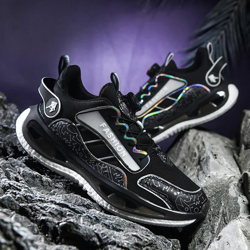 Men's low-top mesh sports shoes in black colour with elastic band closure and popcorn TPU sole