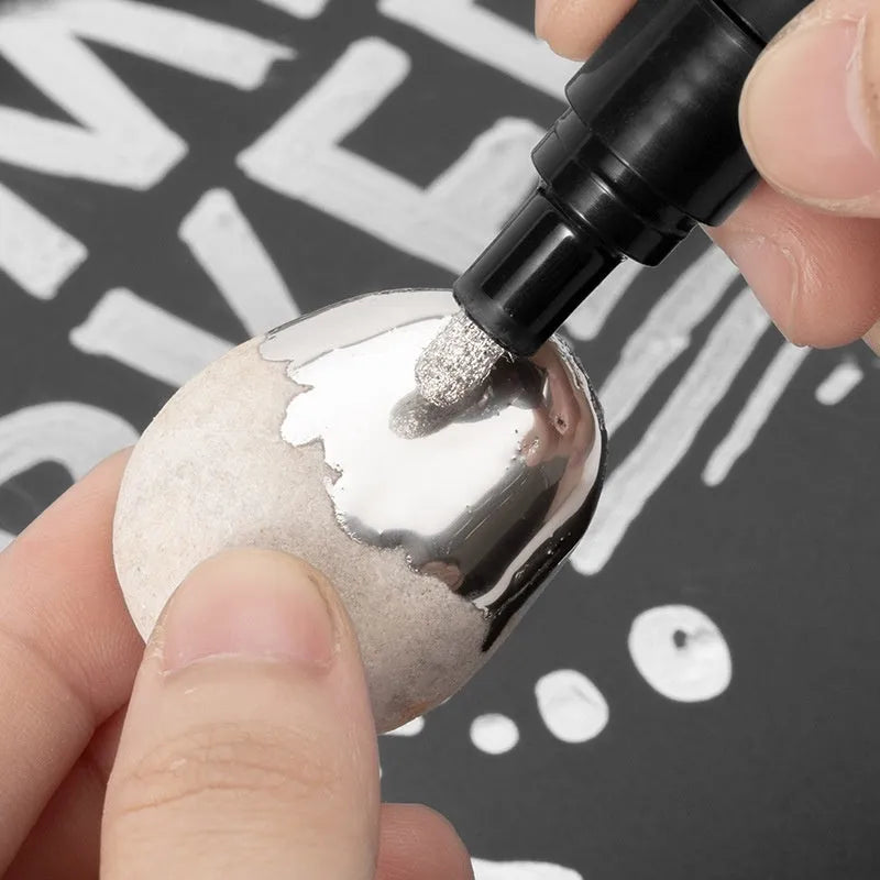 Waterproof mirror marker pen with plastic shell showing 1mm and 2mm tip size options.