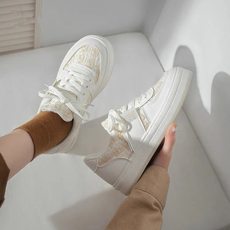 Beige plaid leisure sports board shoes with round toe and lace-up front on a rubber sole.