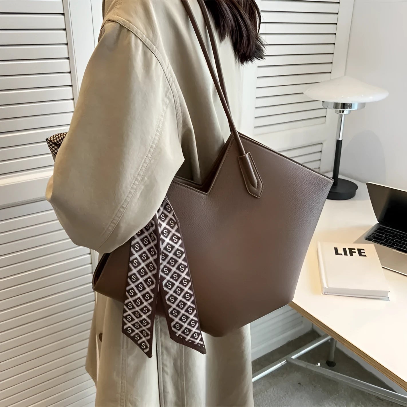 Women's large capacity PU shoulder bag in horizontal square suitcase design with sandwich pocket