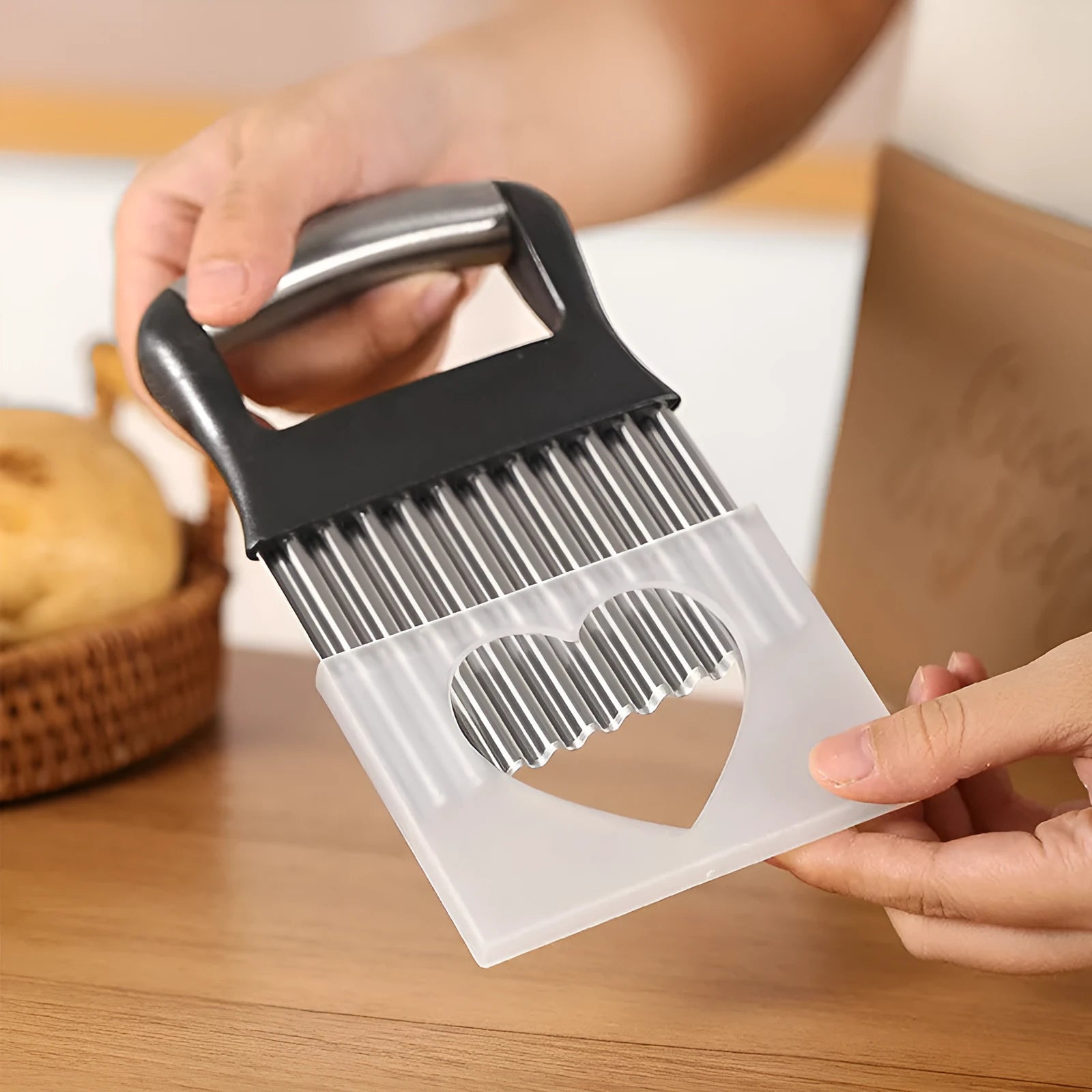 Stainless steel potato wave knife for crinkle cutting chips and waffle fries