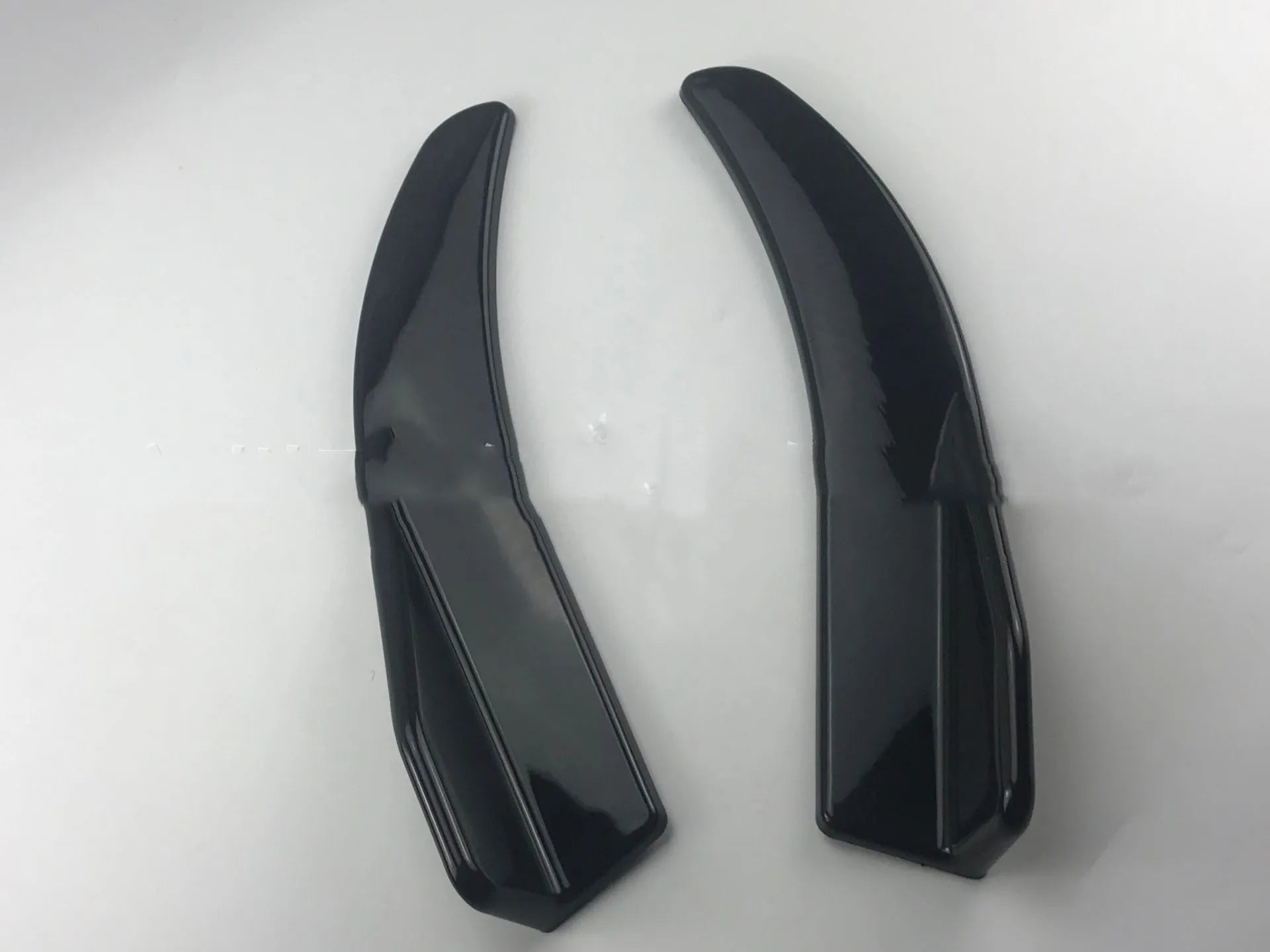 Pair of ABS car deflector lights with carbon fibre style finish for General Motors vehicles