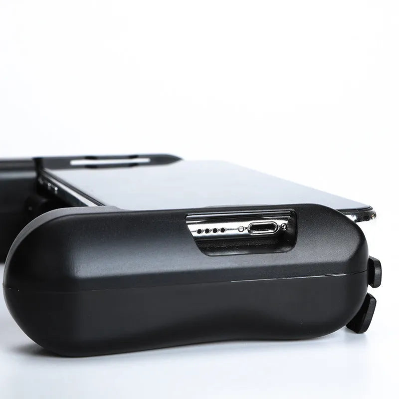 Black cooling Bluetooth game controller for iPhone with 157mm length and 10-hour battery