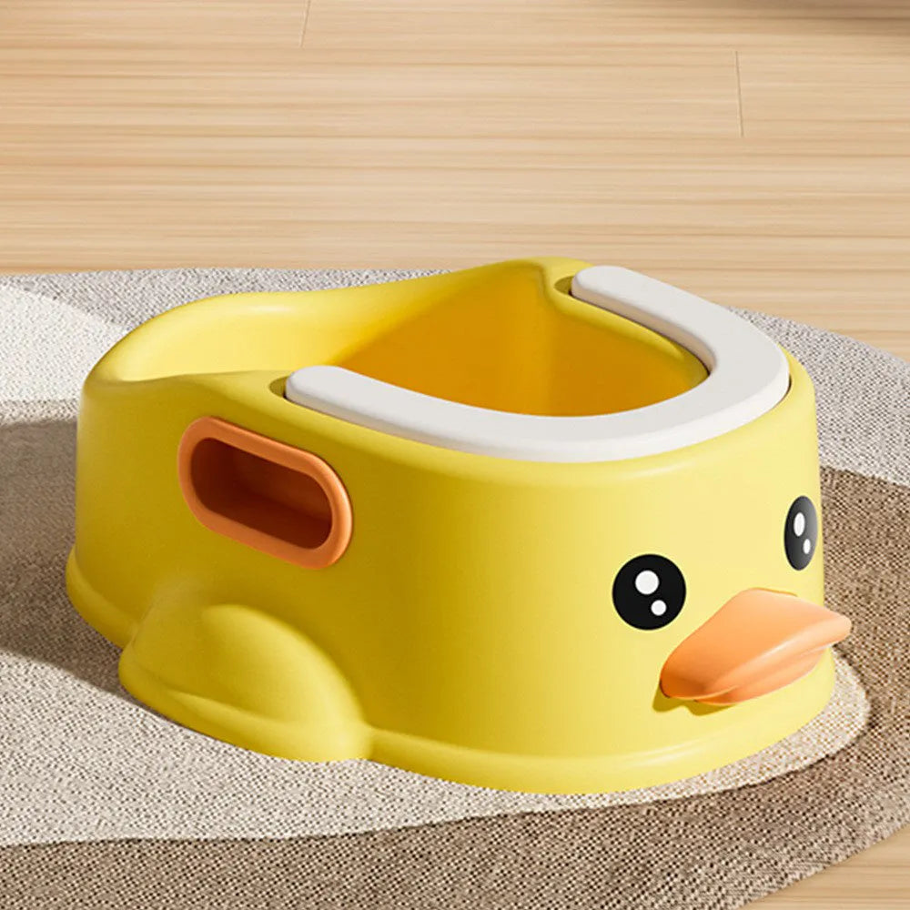 Blue PVC duck-shaped bathtub for washing a dog or cat at home