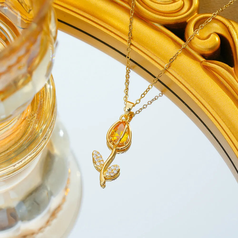 Zircon tulip necklace with flower pendant on adjustable titanium steel chain in gold colour