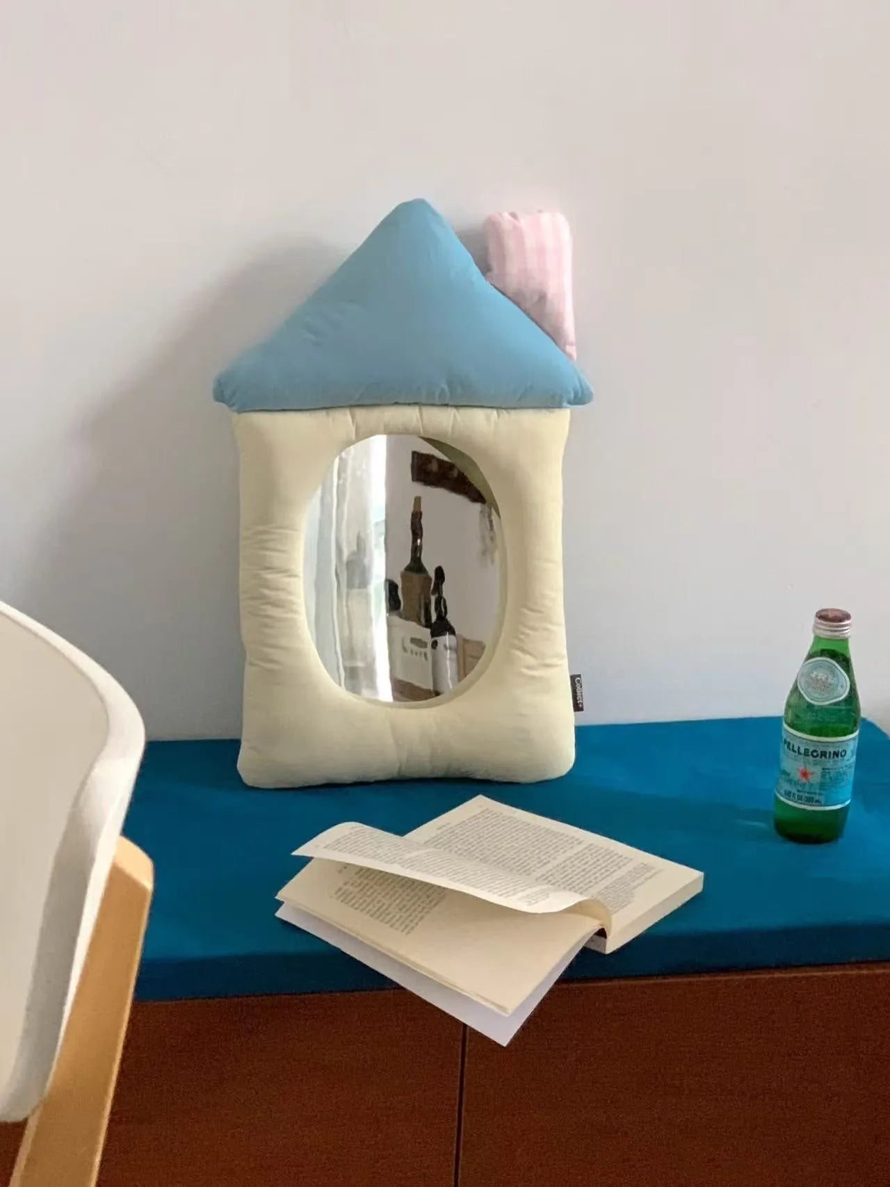 Korean-style decoration mirror with cotton-filled fabric border and aluminium lens in apple colour
