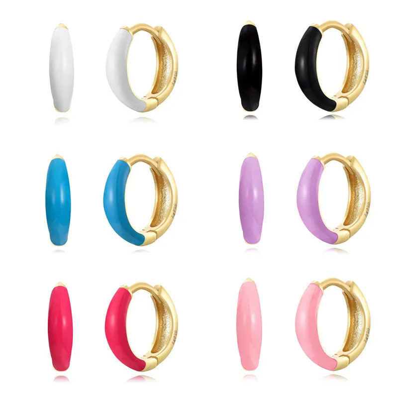Curved U-shaped oval earrings with a glossy epoxy finish in a choice of seven colours.