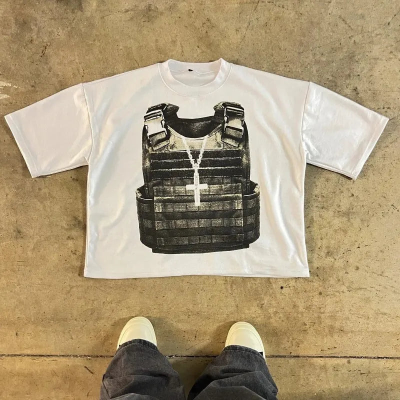 Short sleeve cotton t-shirt with retro street style print and drop-shoulder sleeves.