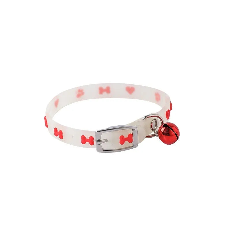 Cat wearing luminous collar with metal bell and adjustable 29cm silicone rope