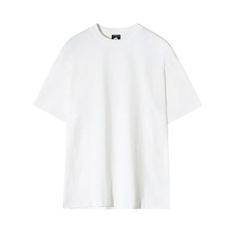 Men's slim fit cotton T-shirt in black or white with half-length sleeves