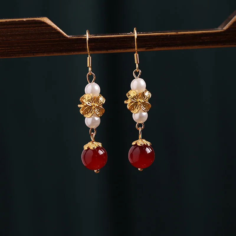 Gold geometric vintage earrings with court style design for traditional Chinese clothing
