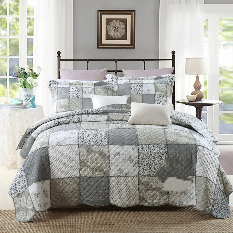Pure cotton quilted bedspread three-piece set with bed cover and matching pillowcases