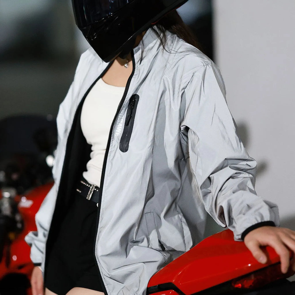Silver waterproof polyester long sleeved top with European sizing from S to 3XL displayed front view