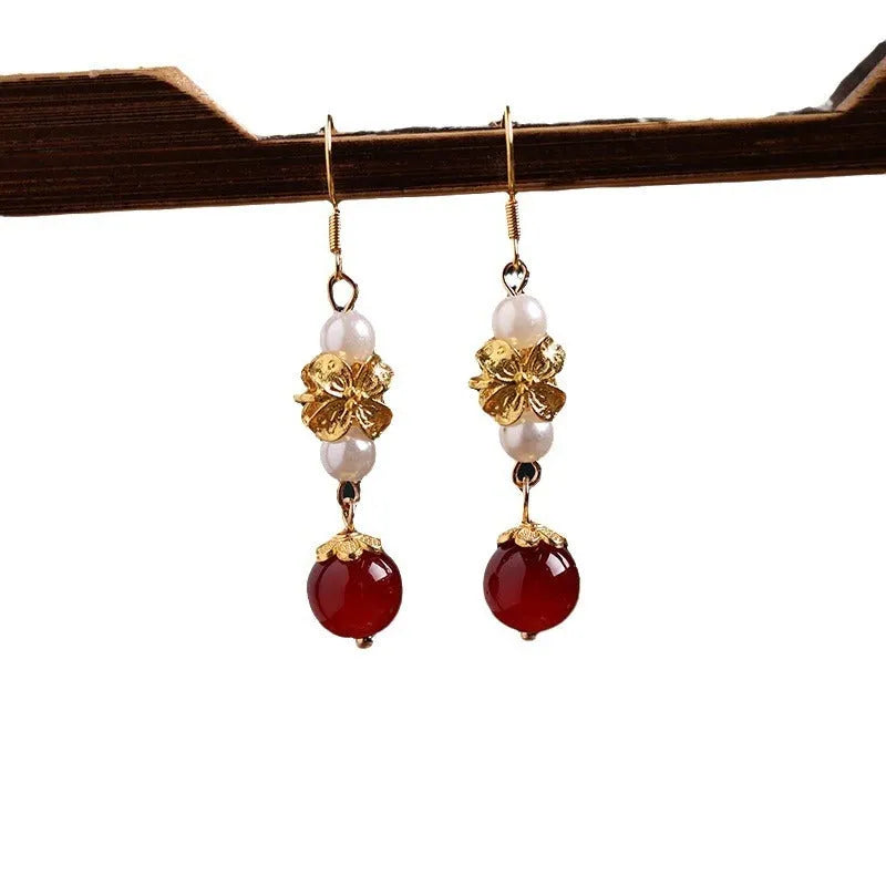 Gold geometric vintage earrings with court style design for traditional Chinese clothing