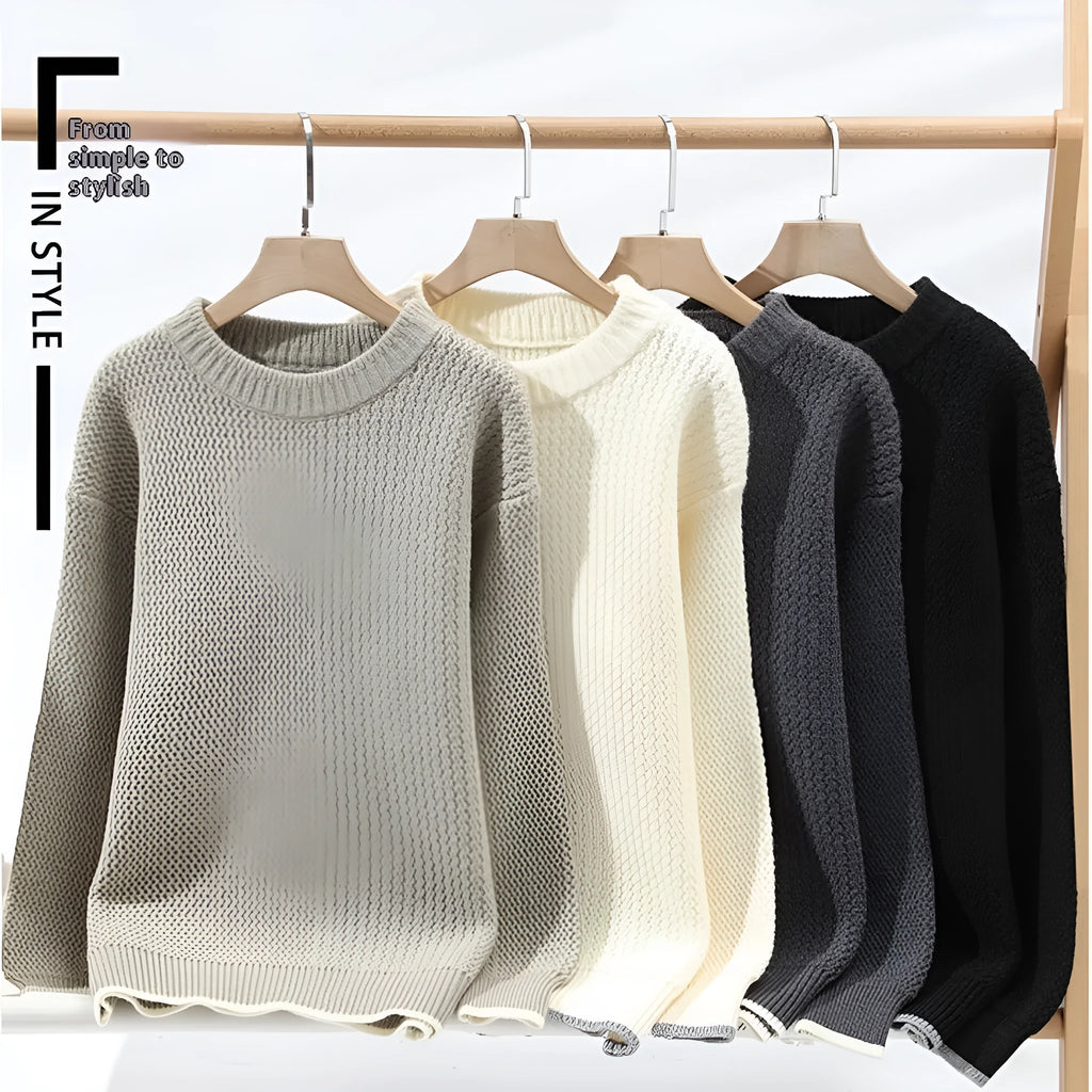 Men's loose fit round neck pullover sweater in polyester blend fabric for autumn wear