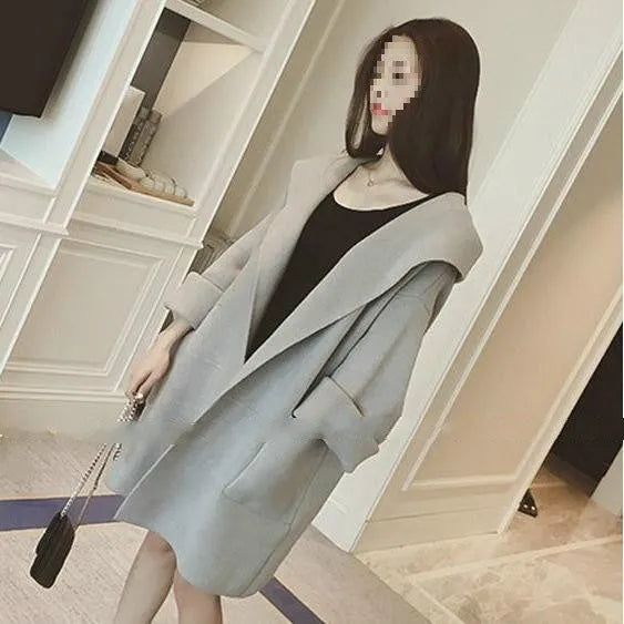 Plus size women's loose thin cotton coat with long sleeves and lace trim.