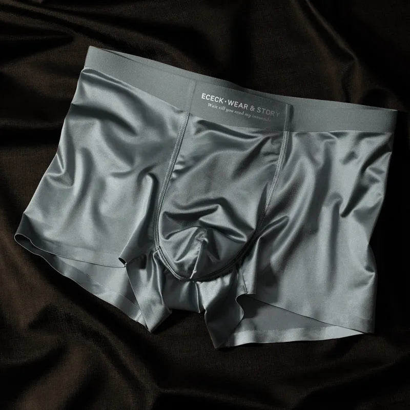 Men's colourblock ice silk seamless underwear in breathable nylon fabric on a white background.