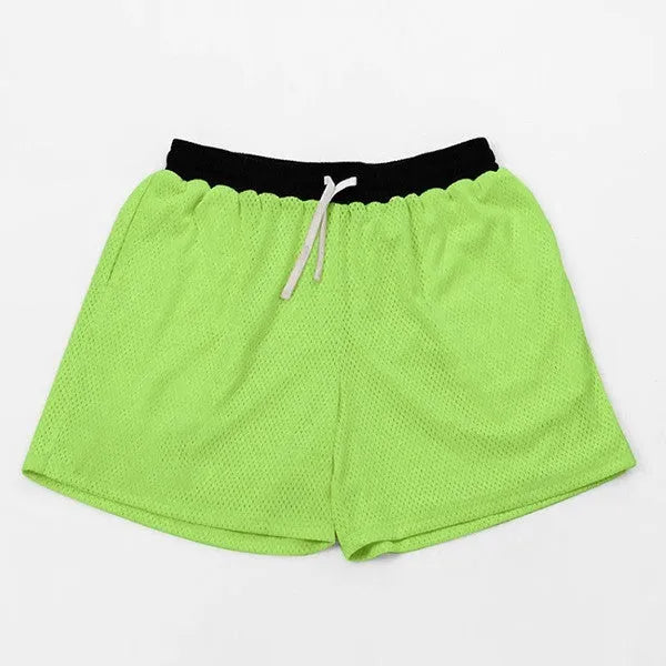 Men's solid colour mesh quick-drying shorts for running and fitness training in summer.