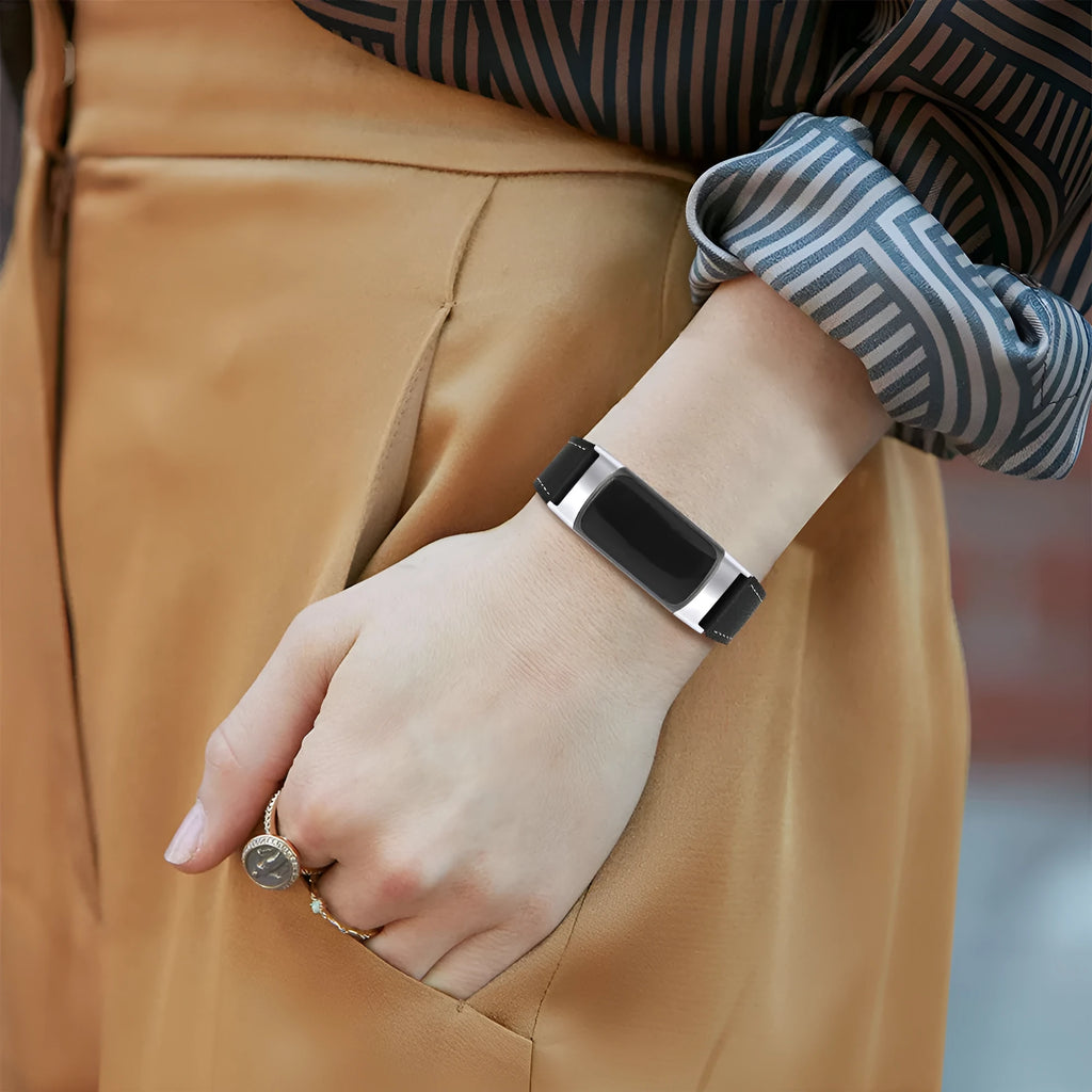 Genuine leather strap for Fitbit Charge 5 and Charge 6 smartwatches in assorted colours.