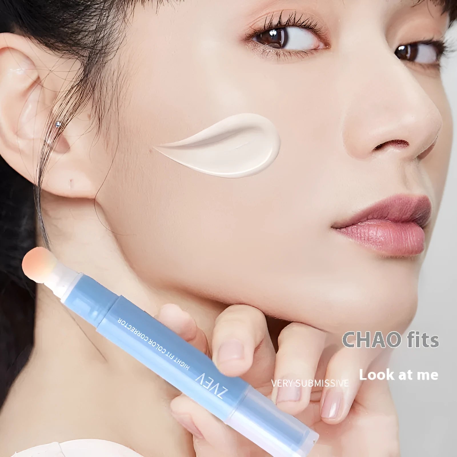 Sponge brush head concealer pen for clothing with three colour correction shade options