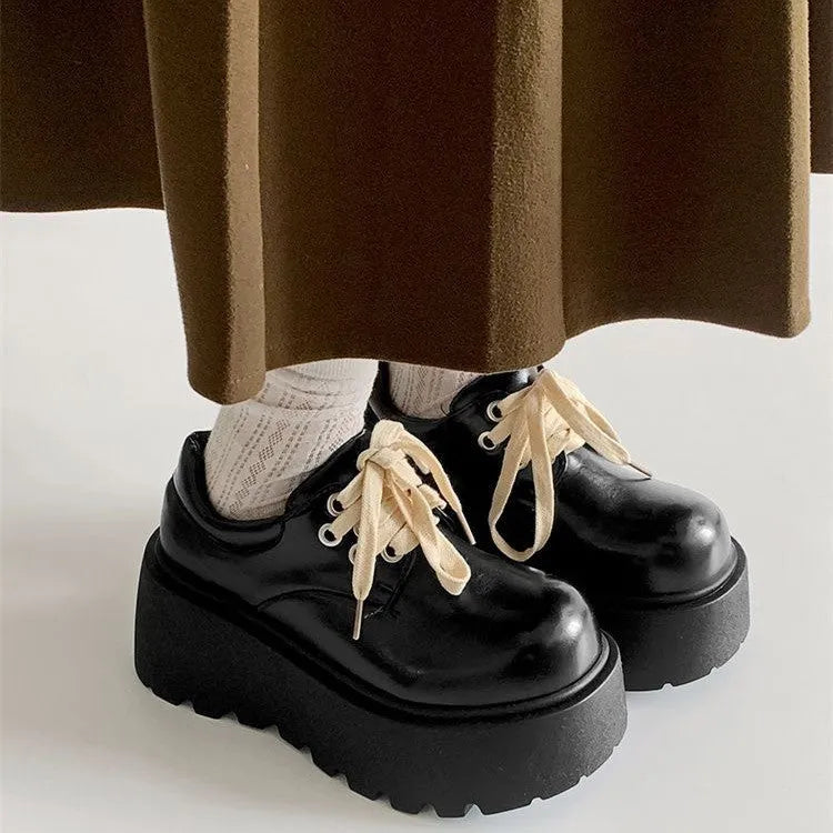 Matte black women's lace-up shoes with a chunky 6-8cm heel and round toe.