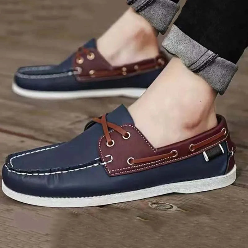 Men's British style casual shoes with round toe and flat heel in artificial PU material