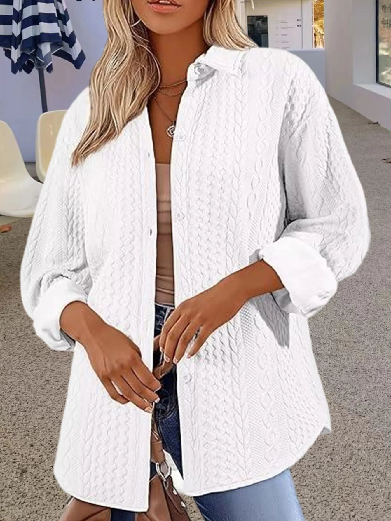 Women's solid colour knit cardigan with long sleeves and contrast trim detail