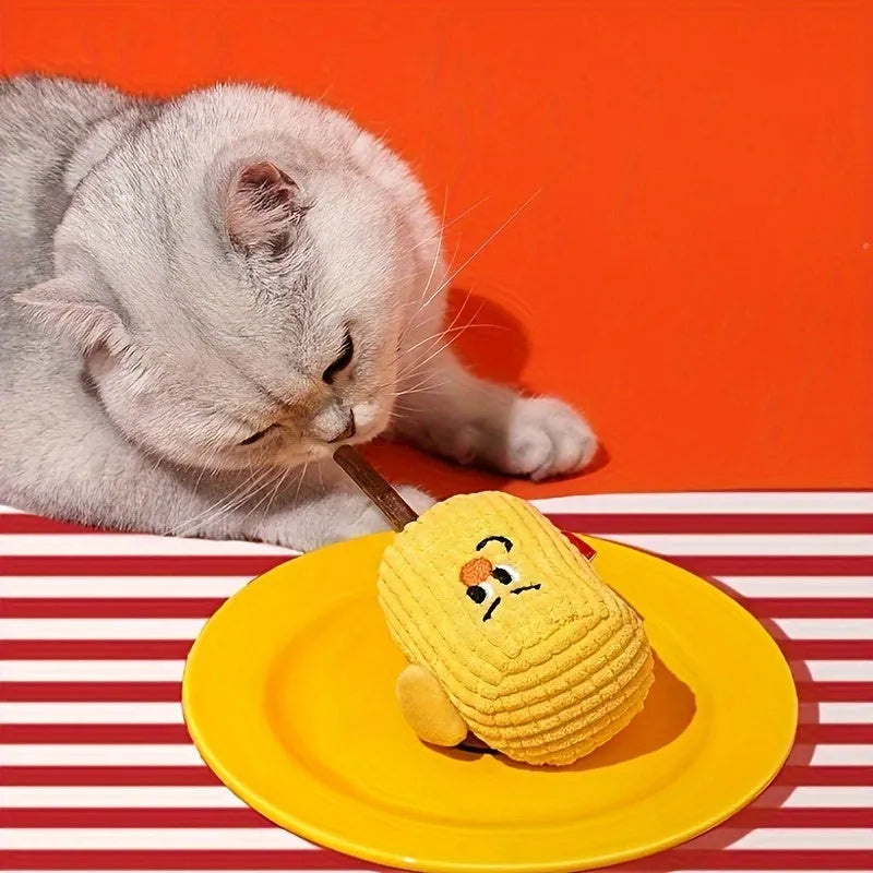 Corn cob shaped cat dental toy made from polio wood with catnip, measuring 7cm by 6cm by 15cm