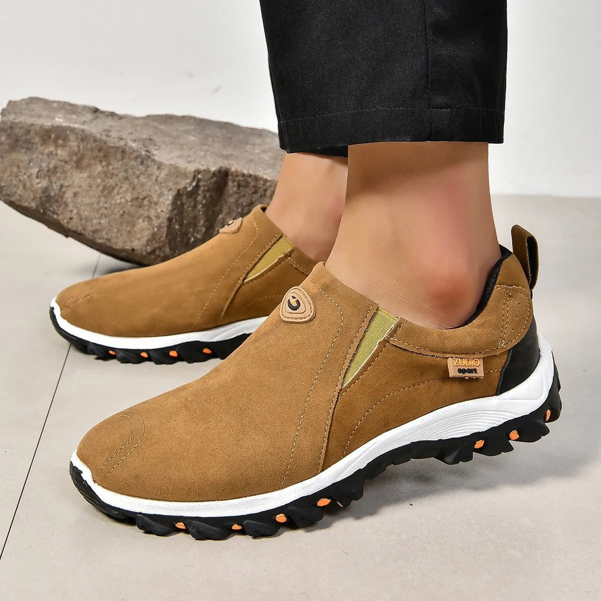 Men's round head thin fashion shoes in multiple colours with rubber sole and shallow mouth opening