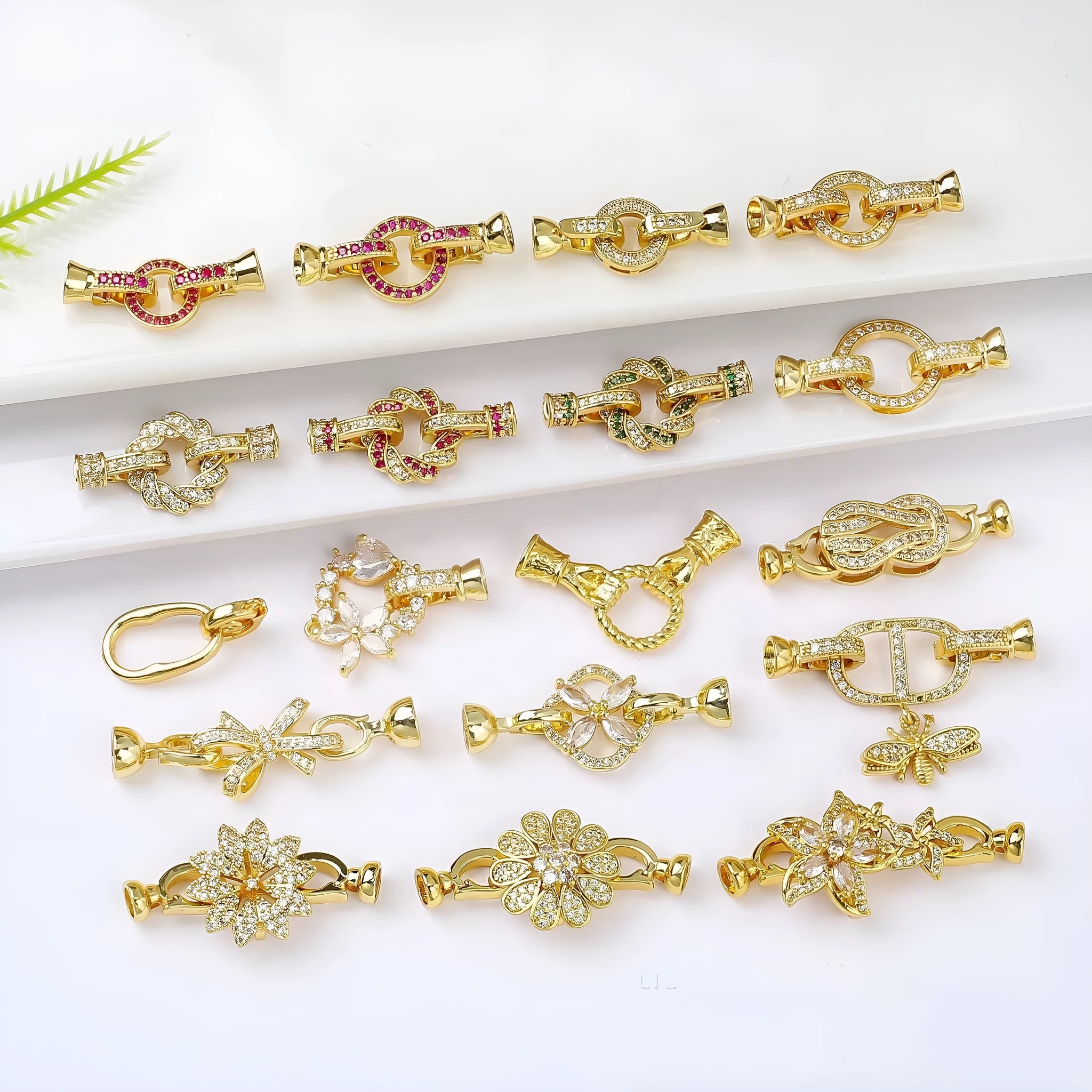 Small gold-coloured metal chain buckle for DIY jewellery making with electroplated finish