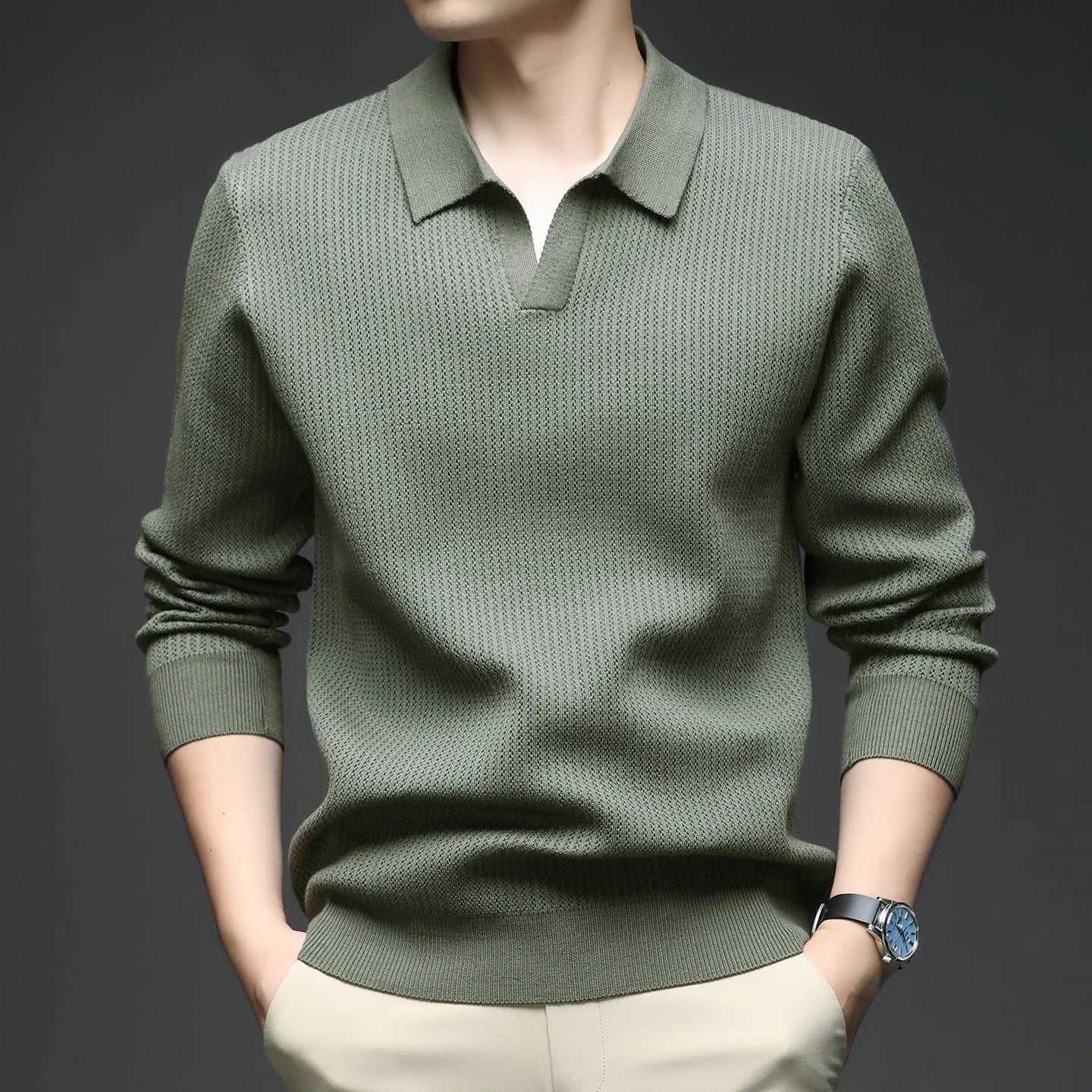 Men's loose pullover sweater in polyester blend fabric available in four colours for autumn casual wear