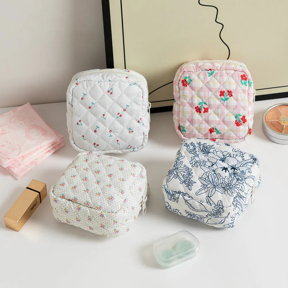 Women's floral polyester key storage bag wallet organiser with sewing thread decorative elements