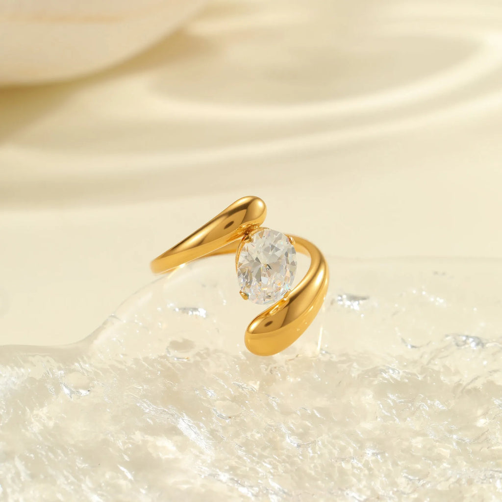 Women's stainless steel geometric zircon ring with open mouth free-size design
