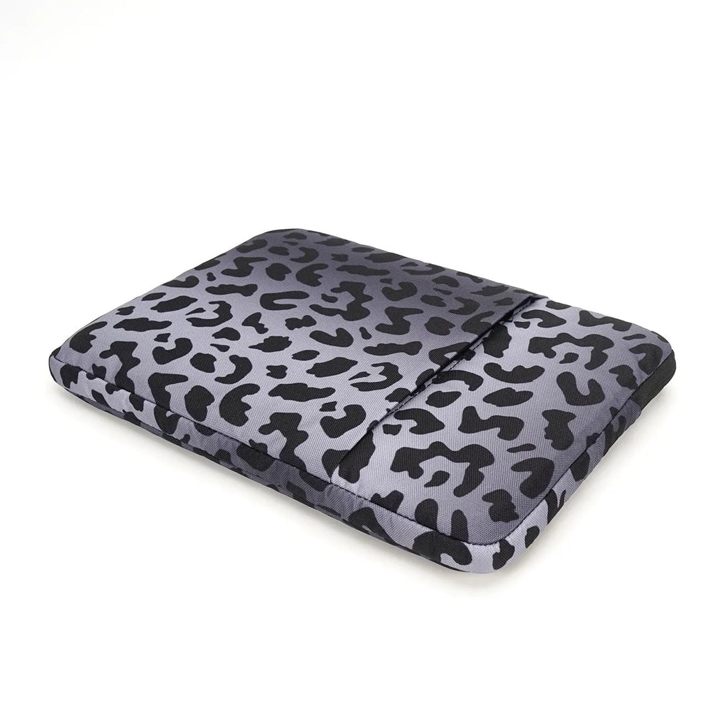 Leopard print laptop sleeve with flannel lining for 13-inch and 15.6-inch laptops