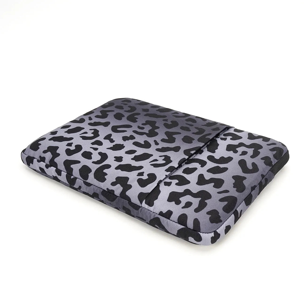 Leopard print laptop sleeve with flannel lining for 13-inch and 15.6-inch laptops