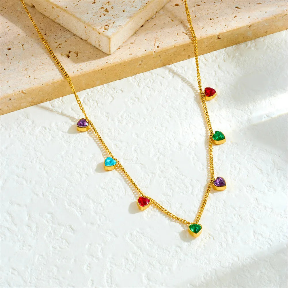 Women's gold-plated stainless steel necklace with heart-shaped pendant on adjustable 41-50cm chain