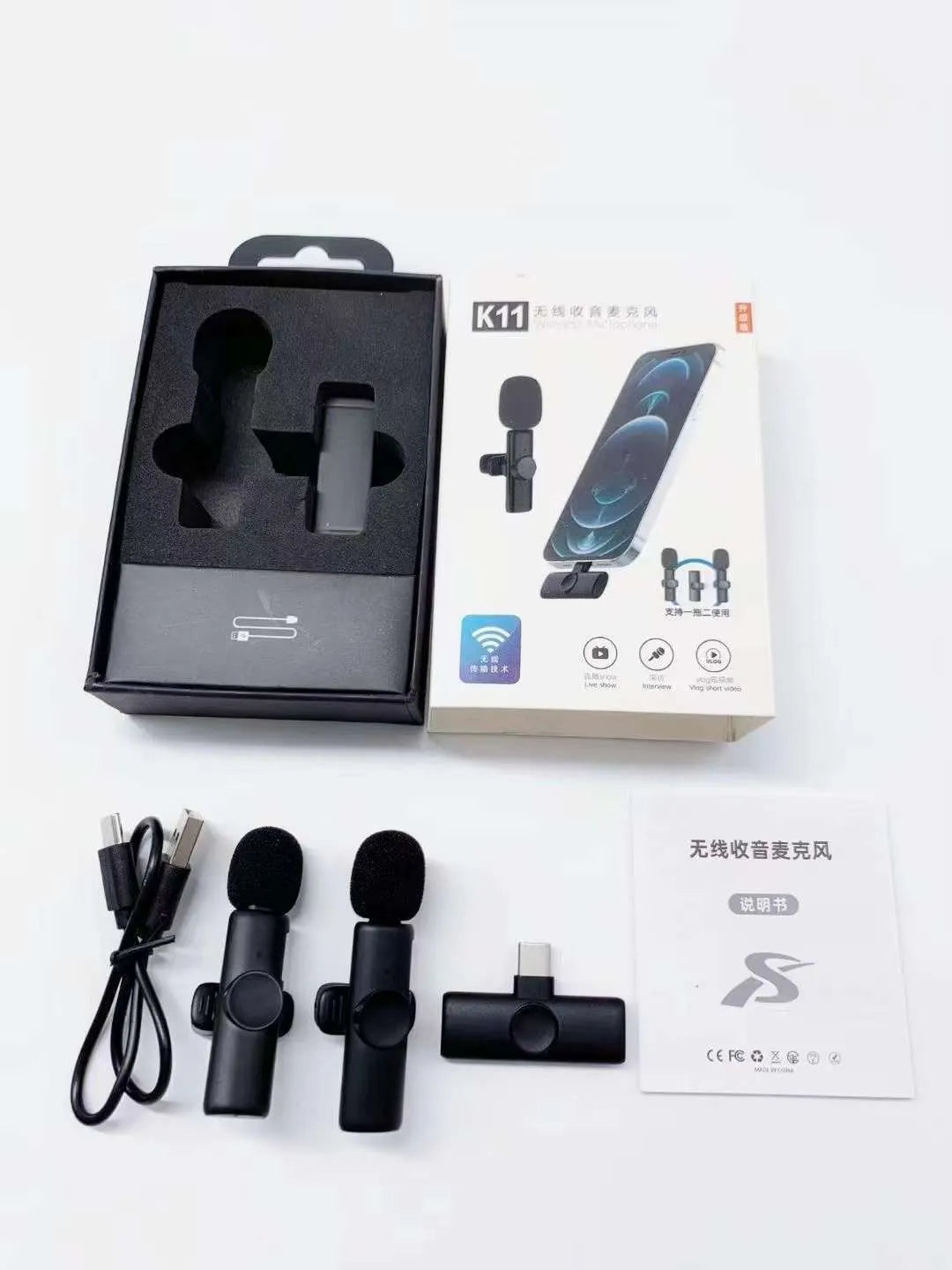 Wireless collar clip lavalier microphone with smartphone connector options for Type-C, Lightning, and 3.5mm jacks.