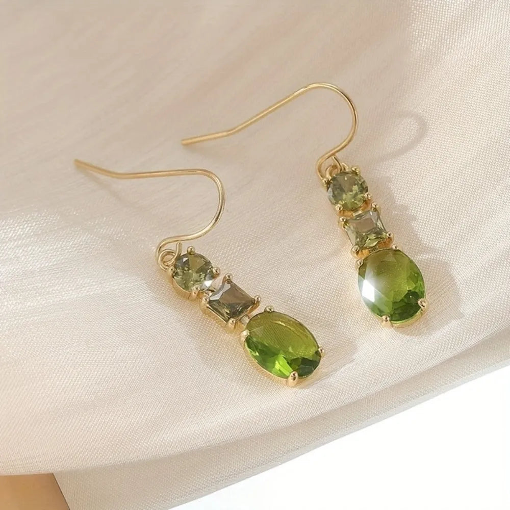 Green copper retro bohemian earrings with geometric quadrilateral shape