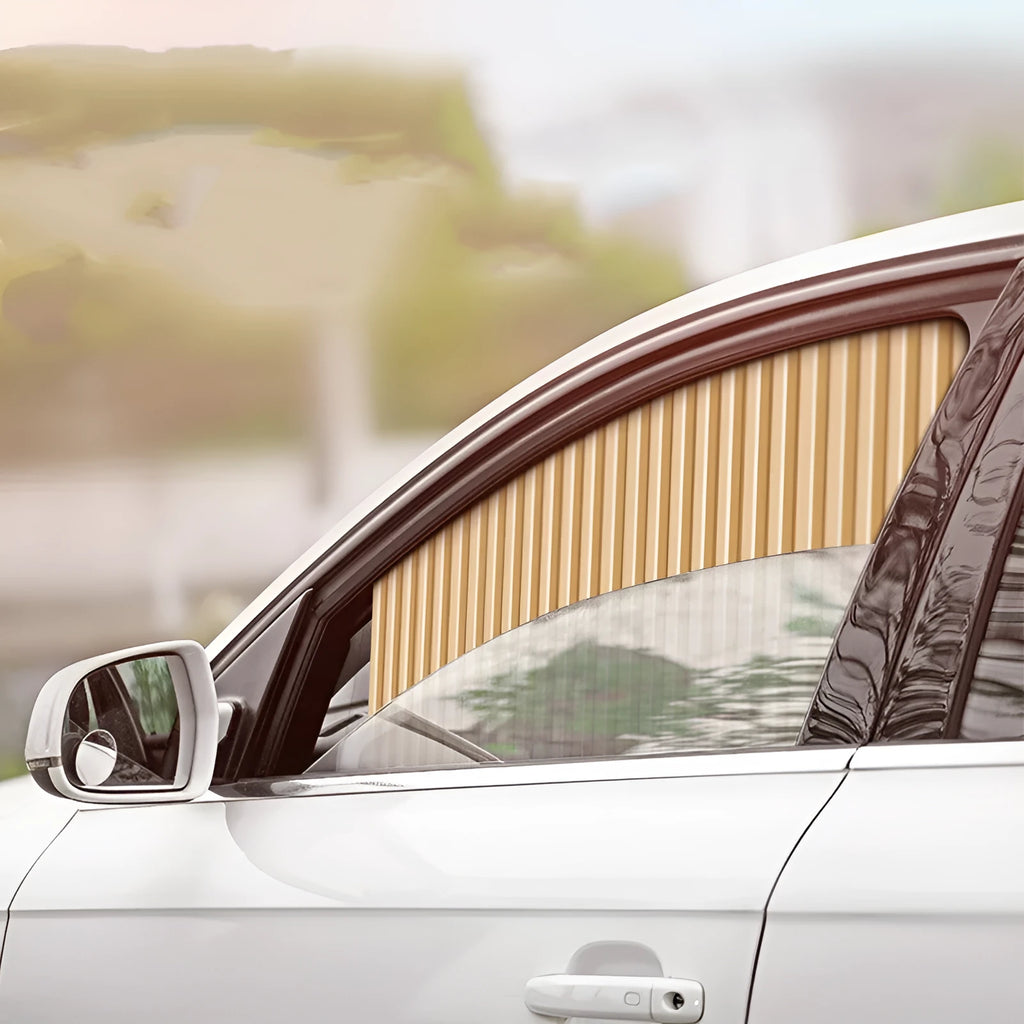Retractable car sun curtain in thick opaque cloth with roller shutter mechanism