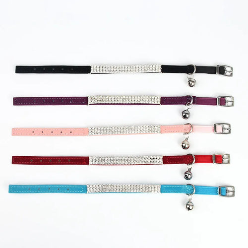 Rhinestone-decorated velvet cat collar adjustable between 20-30cm circumference