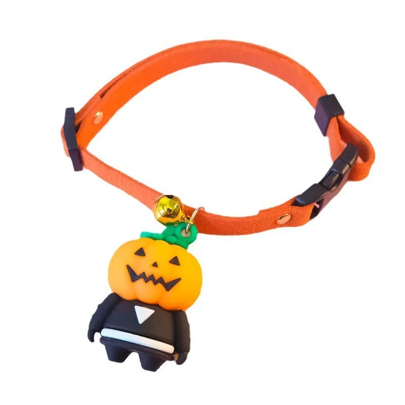 Halloween dog collar with luminous pumpkin man design in adjustable polyester construction