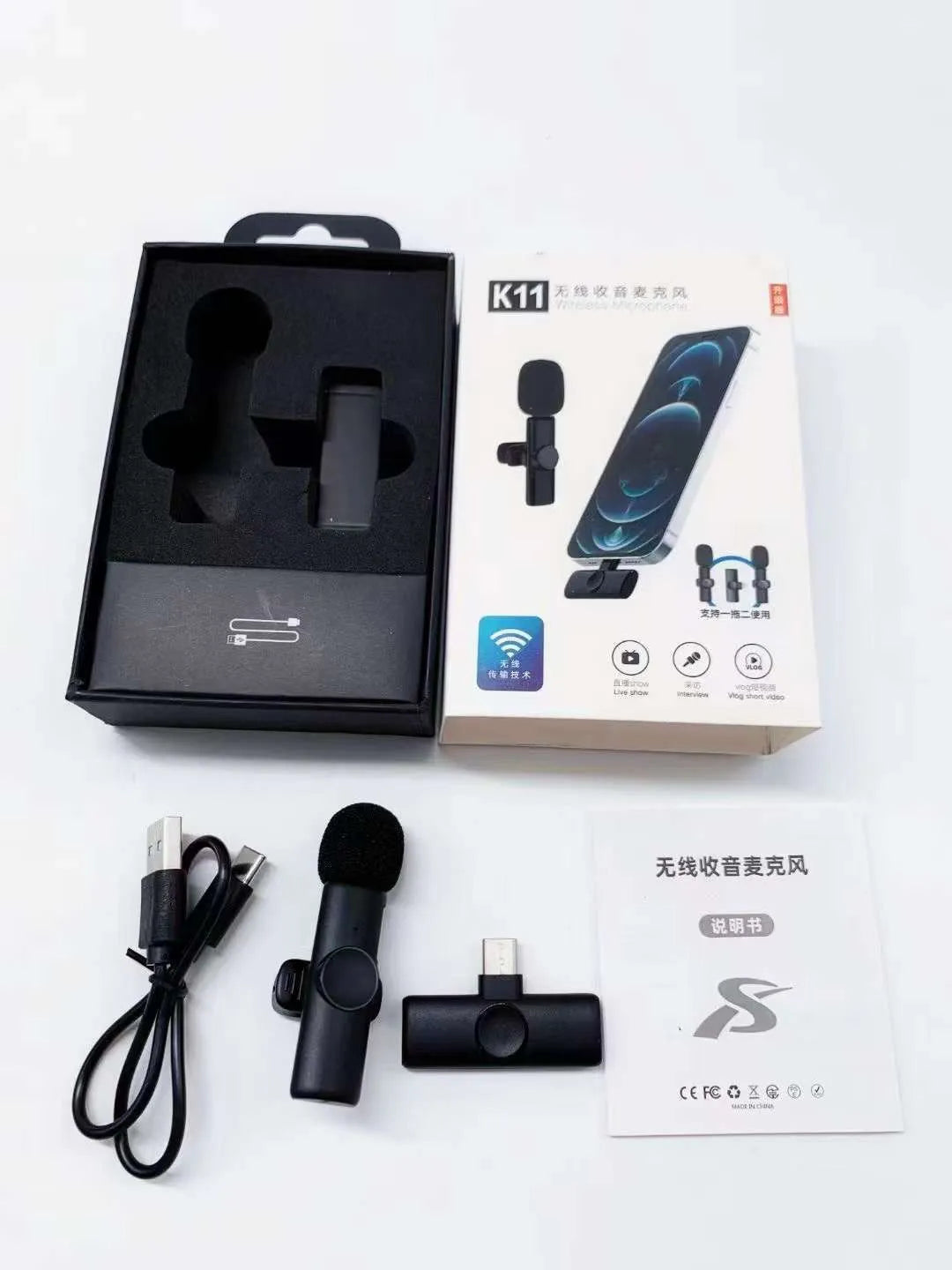Wireless collar clip lavalier microphone with smartphone connector options for Type-C, Lightning, and 3.5mm jacks.