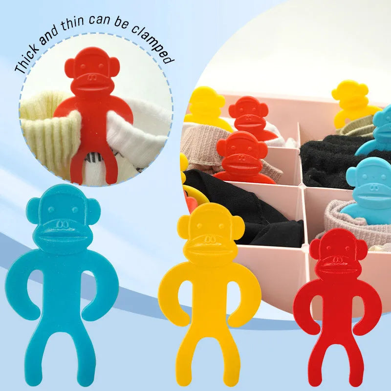 Plastic socks clips in blue, red and yellow colours for washing machine anti-winding