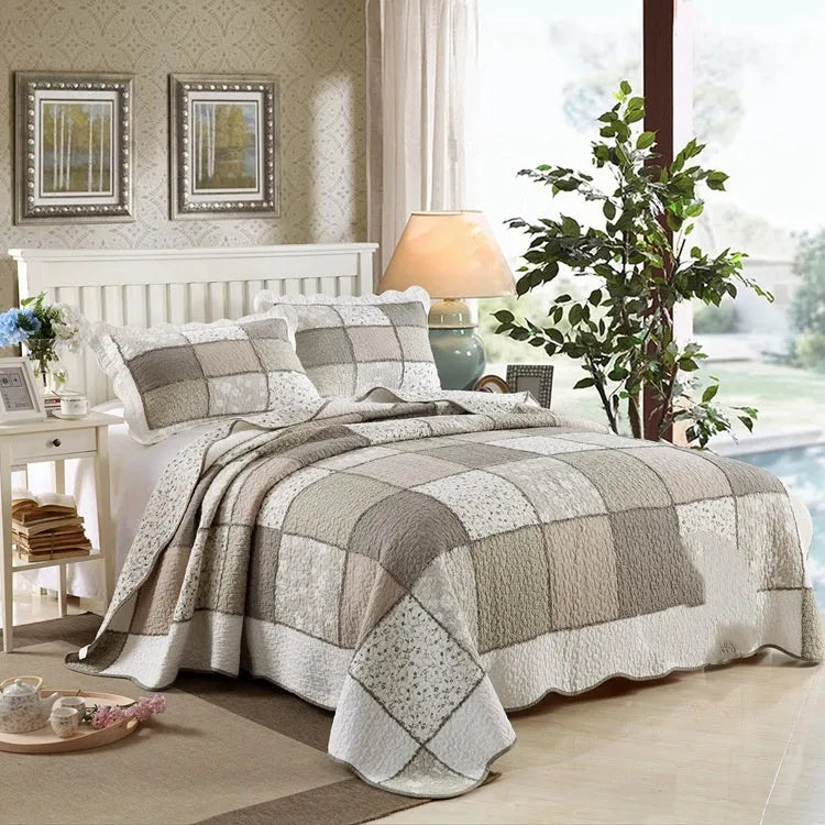 Pure cotton quilted bedspread three-piece set with bed cover and matching pillowcases