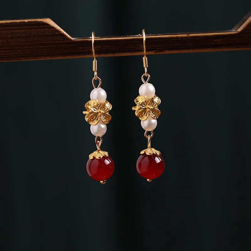 Gold geometric vintage earrings with court style design for traditional Chinese clothing