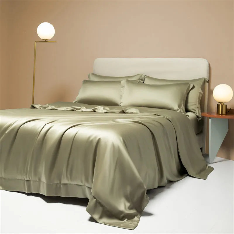 Luxury Lenzing Tencel 200 thread count quilt cover and sheet set in Antique White with modern simplicity style