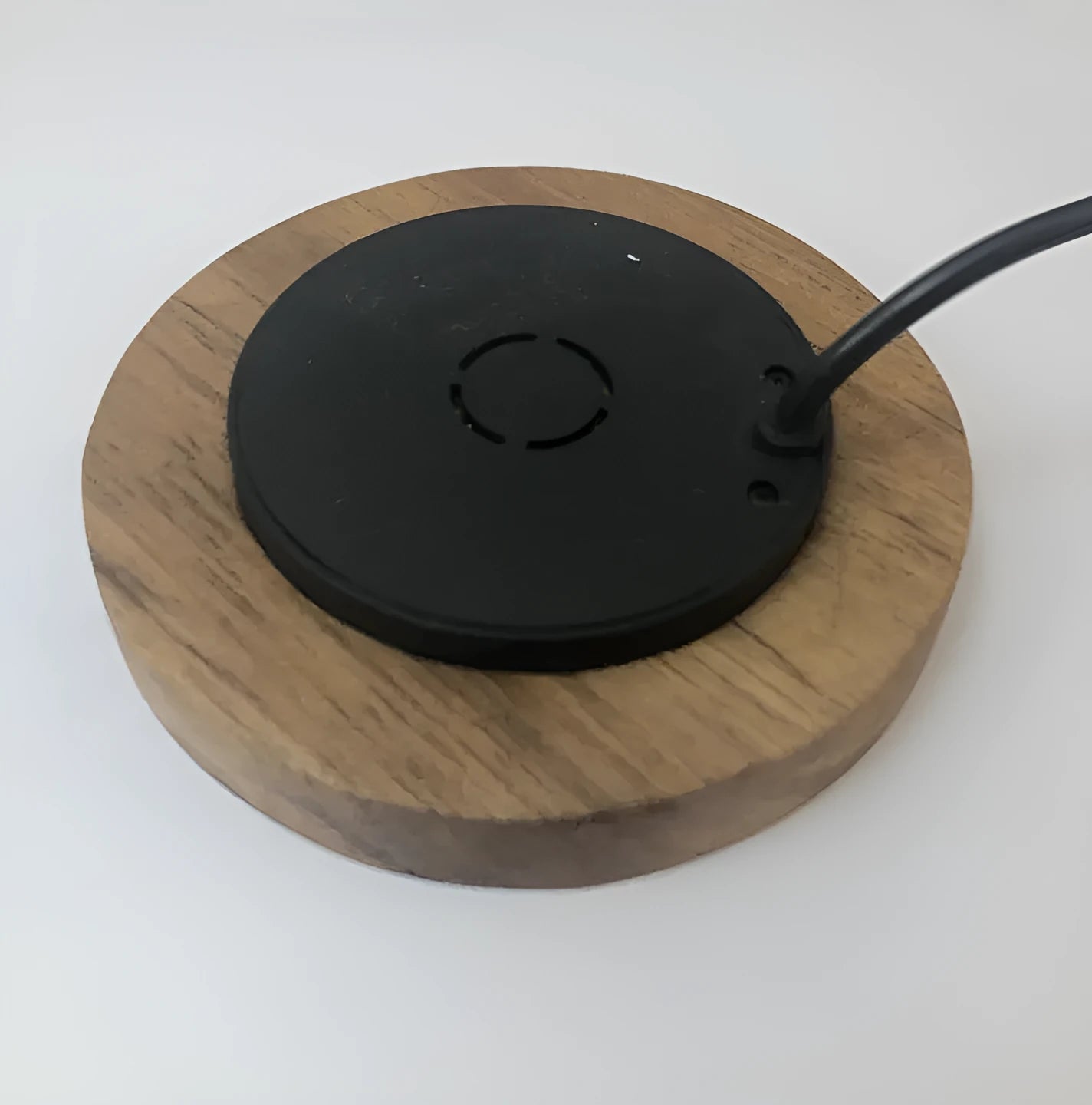 60mm round wireless charging module for embedded installation in furniture surfaces