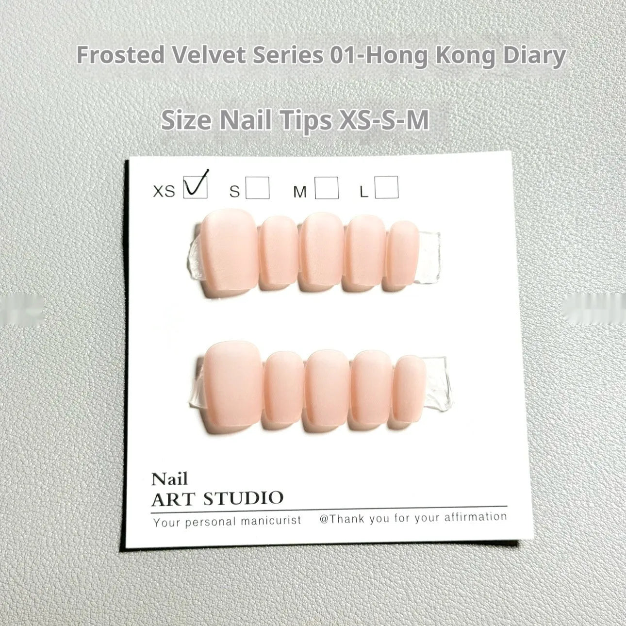 Frosted velvet Cat's Eye false nails with aurora armour effect in short ladder sizes